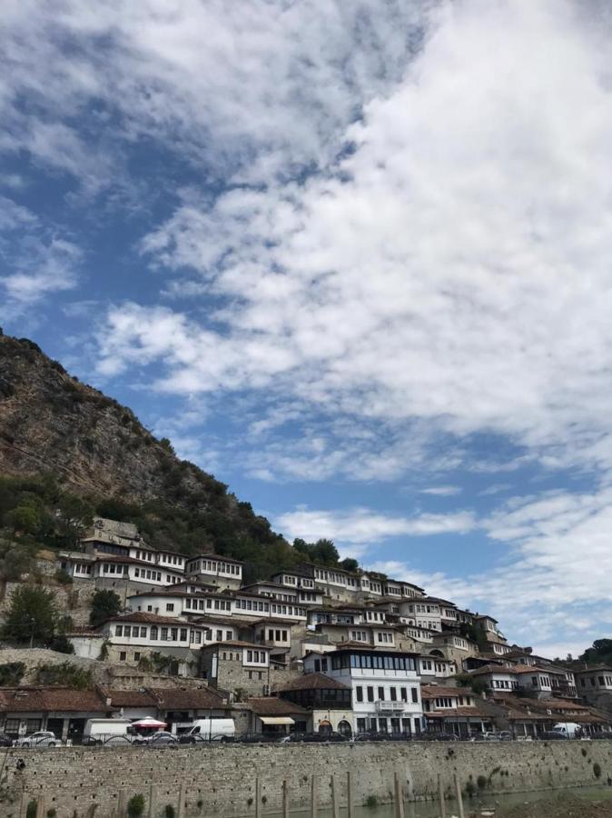 Marl'S Home Berat Dış mekan fotoğraf